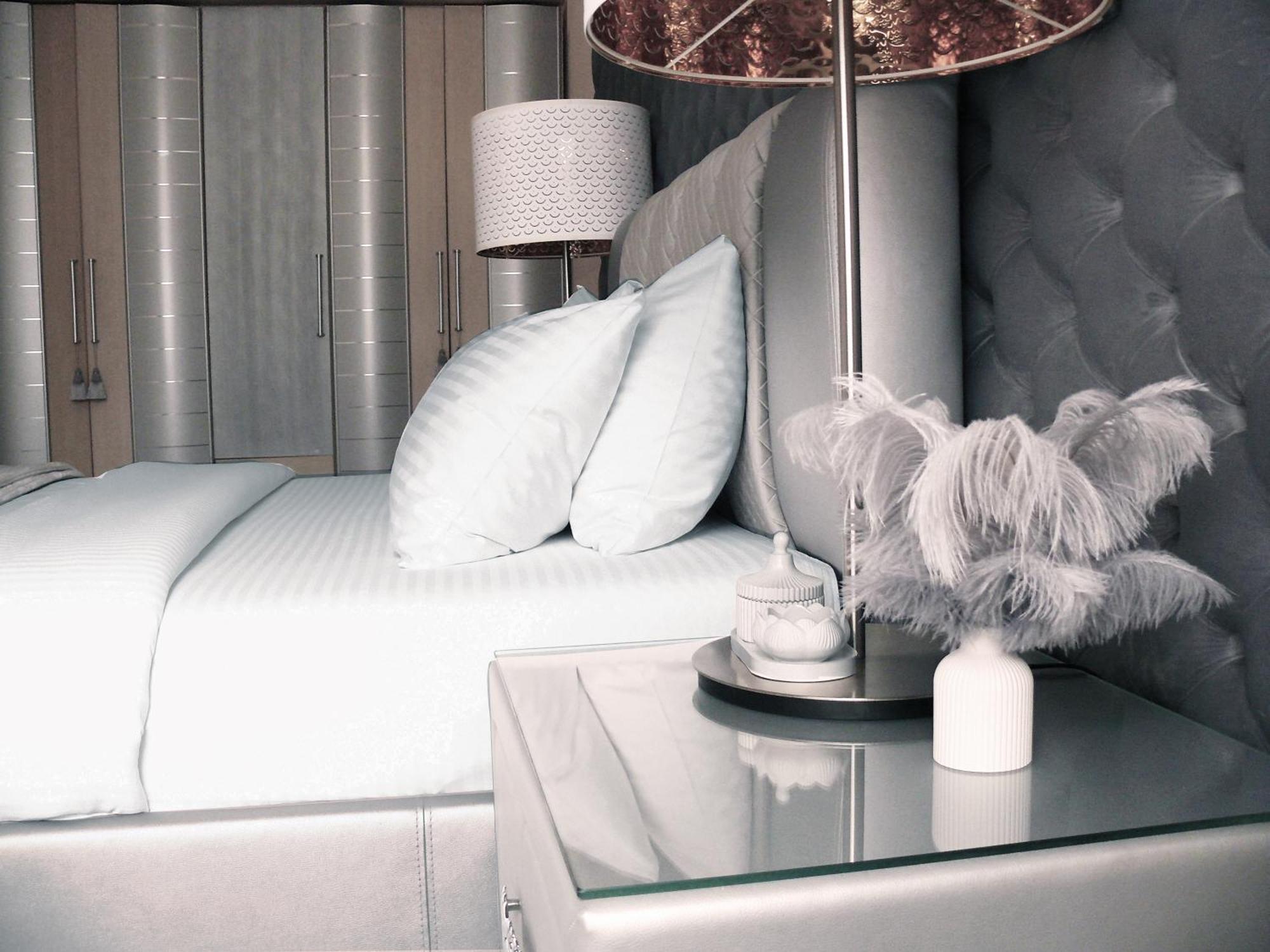 Luxury Centre Located